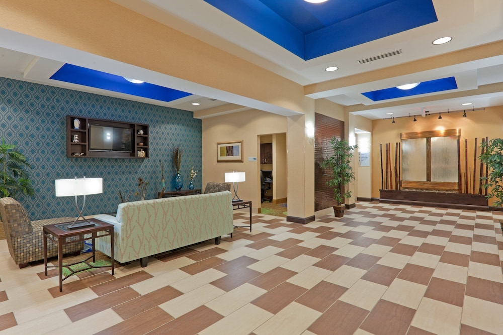 Holiday Inn Express Columbia an IHG Hotel - photo 2