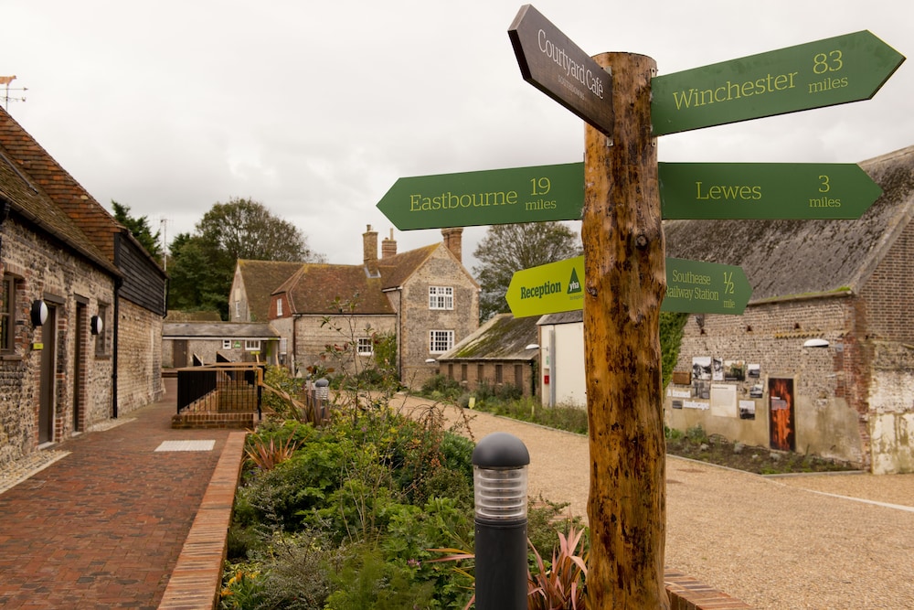 YHA South Downs Hostel — 4-Star Luxury Hotel in Lewes, United Kingdom
