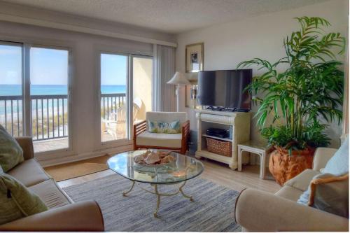 Pinnacle Port C1 203 — 4-Star Luxury Hotel in Panama City Beach, United States