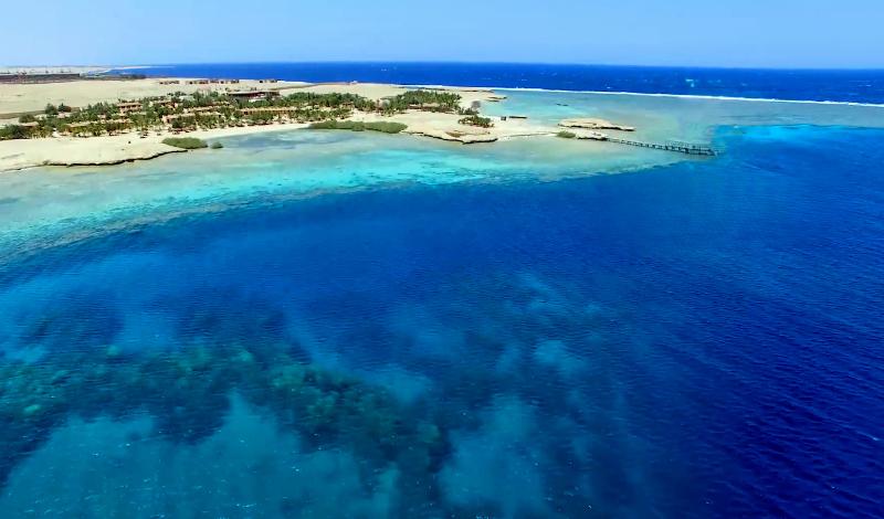 Mangrove Bay Resort - carbon neutral hotel in Al Qusayr