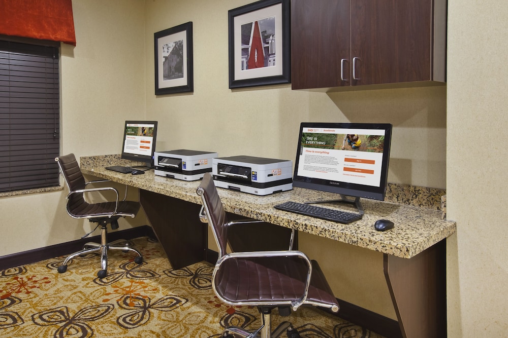 Holiday Inn Express & Suites Washington Meadow Lands by IHG - photo 22