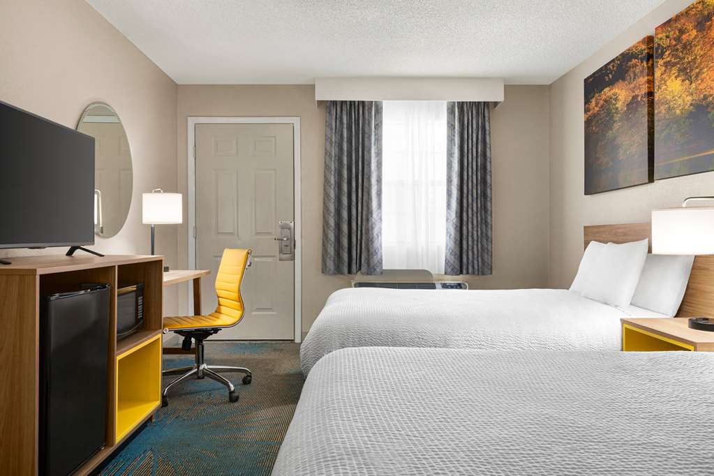Days Inn by Wyndham Demopolis - photo 18
