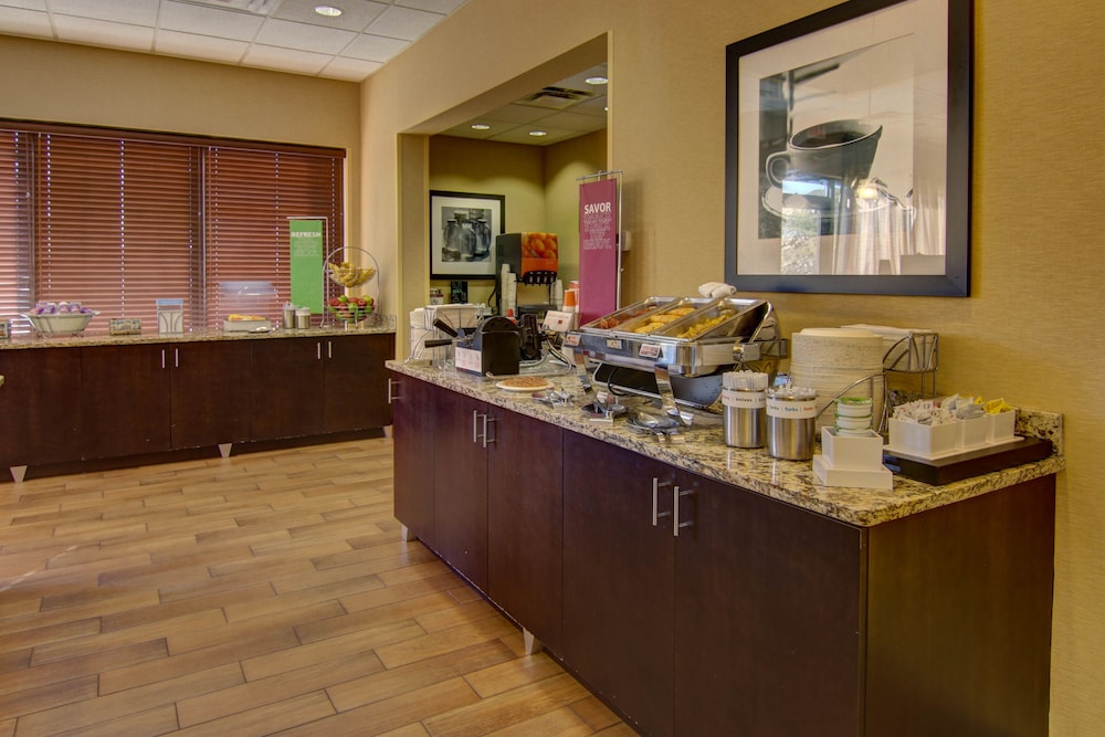 Hampton Inn & Suites Atlanta Galleria - photo 36