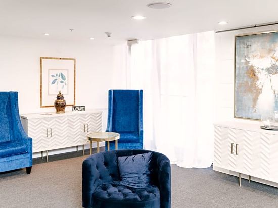 Alexander by Design Suites - photo 12