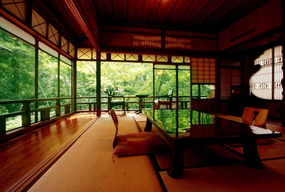 Iwaso — Hatsukaichi