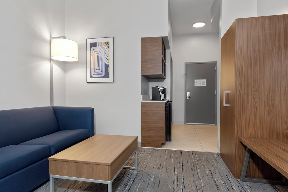 Holiday Inn Express Hotel & Suites West Coxsackie by IHG - photo 16