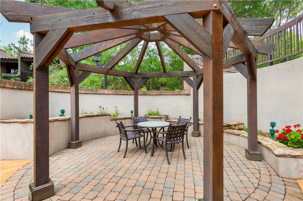 Best Western Plus Arroyo Roble Hotel & Creekside Villas - photo 13