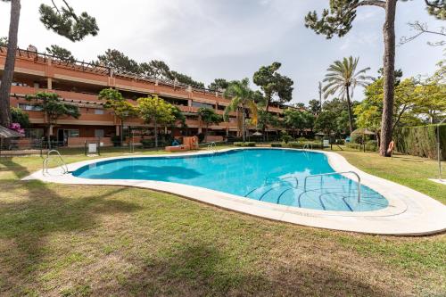 Apartment Marbella Elviria — 4-Star Luxury Hotel in Marbella, Spain