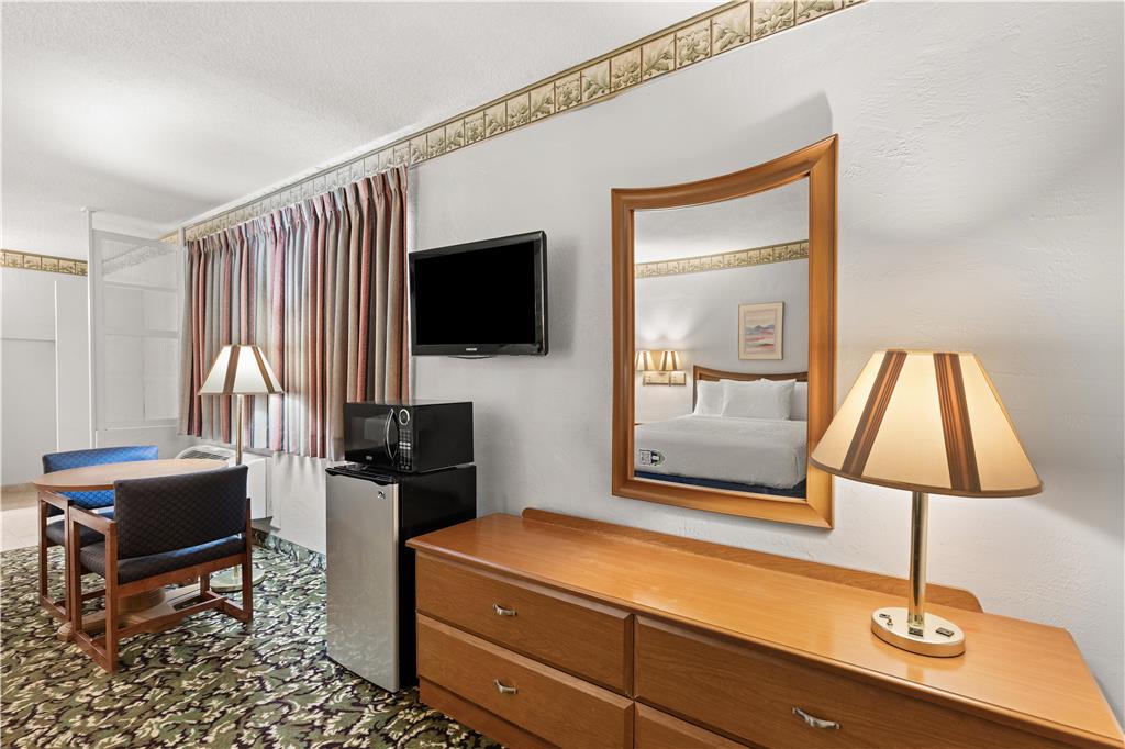 Americas Best Value Inn By Sonesta Pecos - photo 21