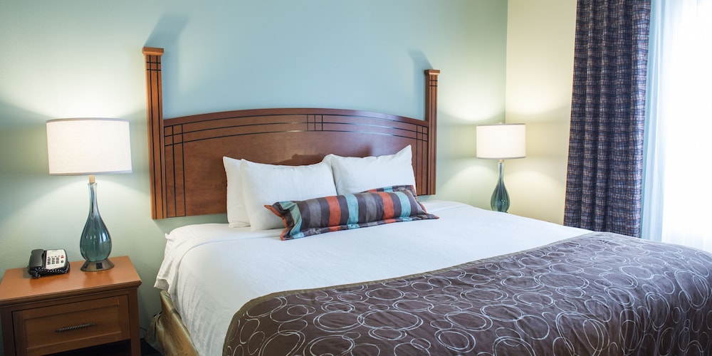 Staybridge Suites Fargo by IHG - photo 43