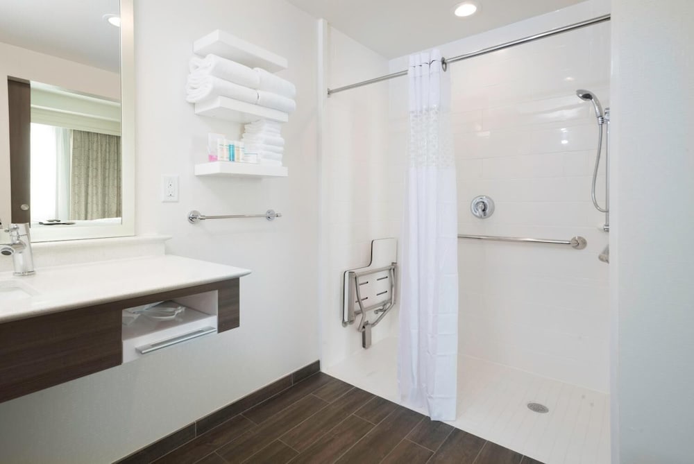 Hampton Inn & Suites La Porte - photo 21