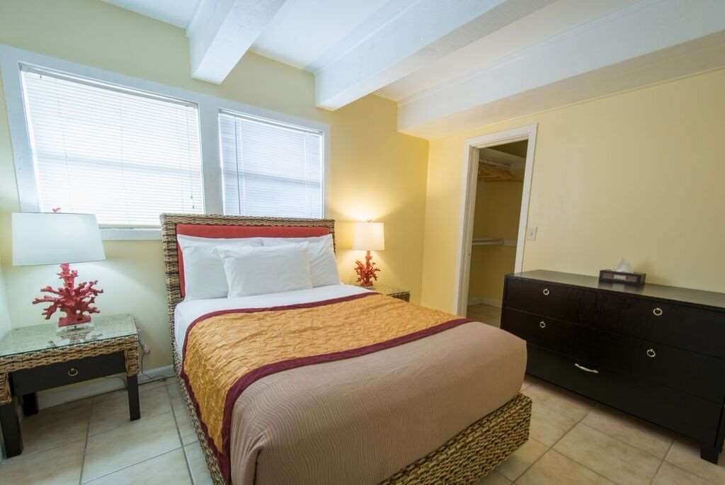 The Royal Inn Beach Hotel Hutchinson Island - photo 43