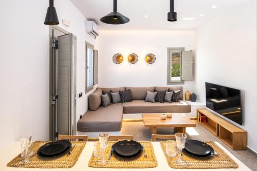 Ann Margo House — 4-Star Luxury Hotel in Fira, Greece