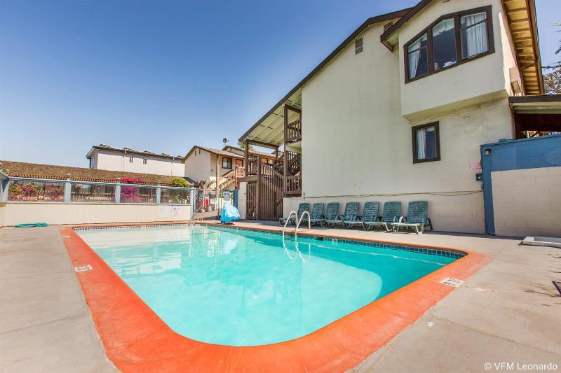 Monterey Fairgrounds Inn - photo 7
