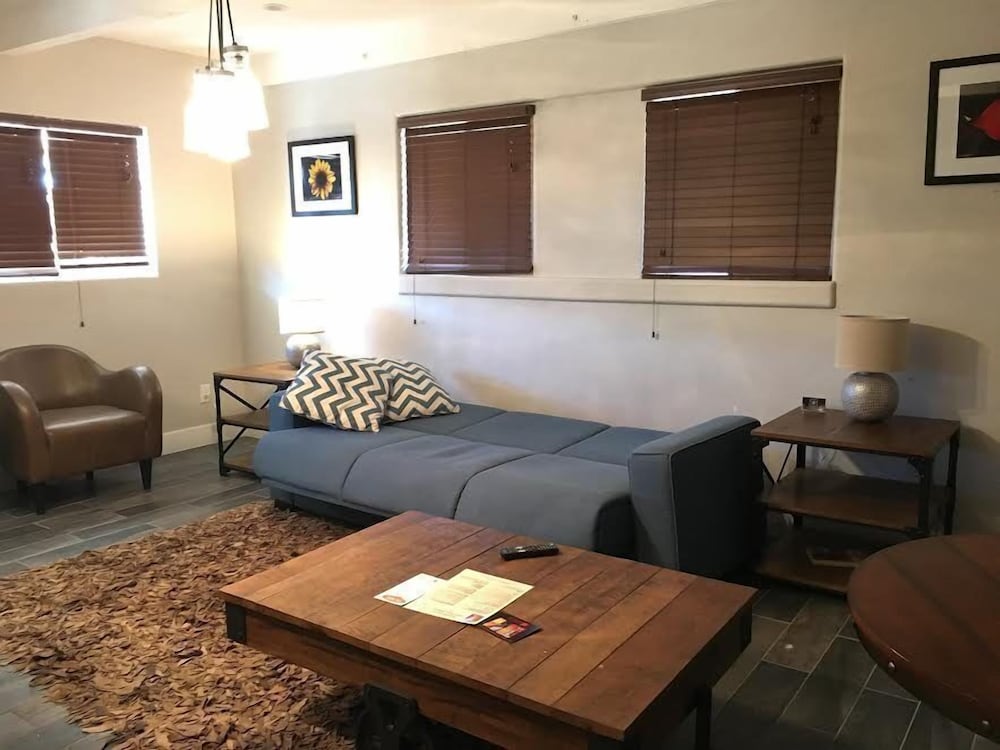 Flagstone Boutique Inn & Suites Canyons Collection Property - photo 15