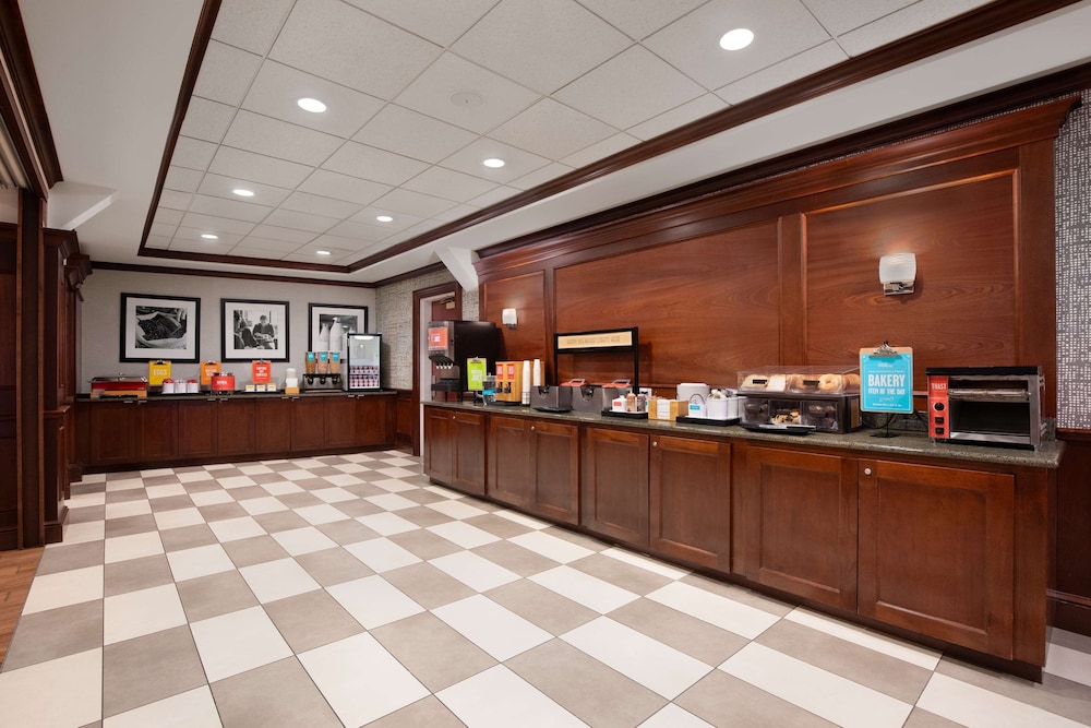 Hampton Inn Long Island Brookhaven - photo 34