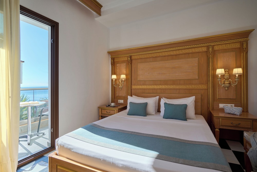 Evlogia Hotel Seafront And Anex By Greek Pride in Kallithea, Greece