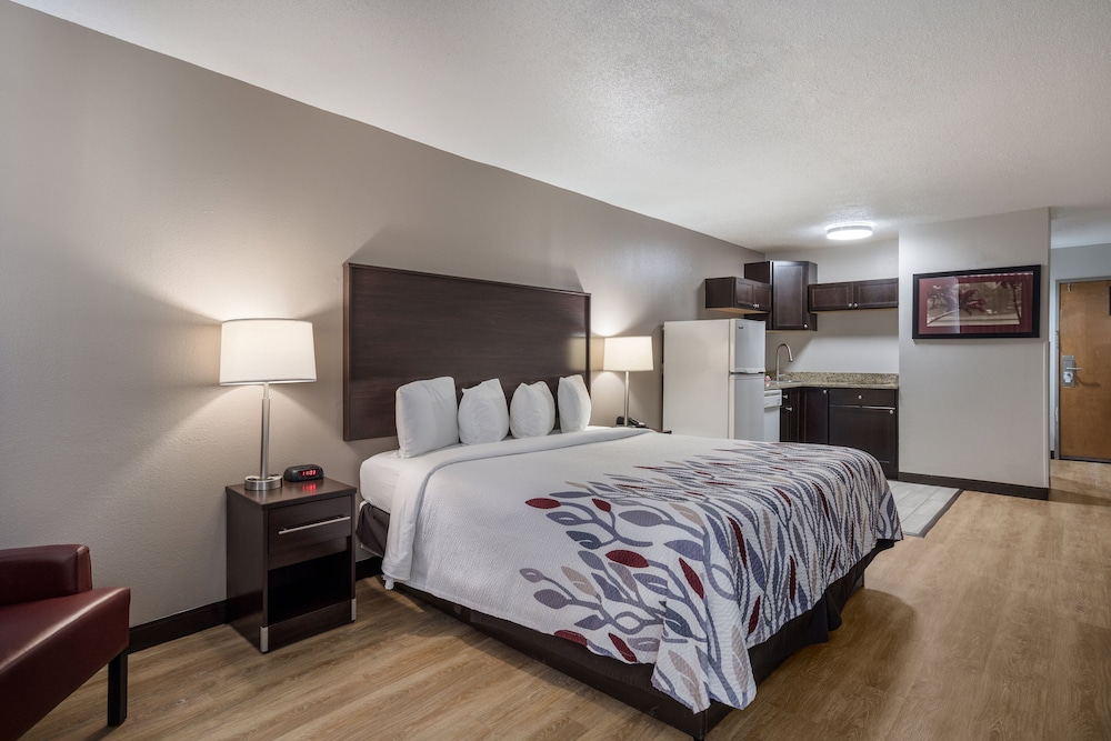 Red Roof Inn & Suites Jacksonville NC - photo 10