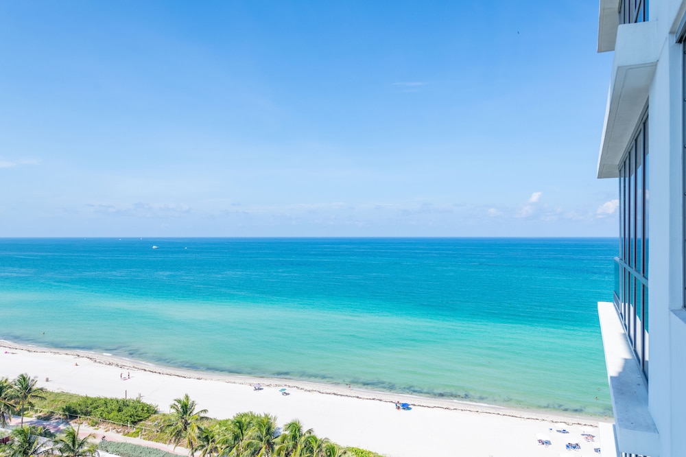 Churchill Suites Monte Carlo Miami Beach - photo 149
