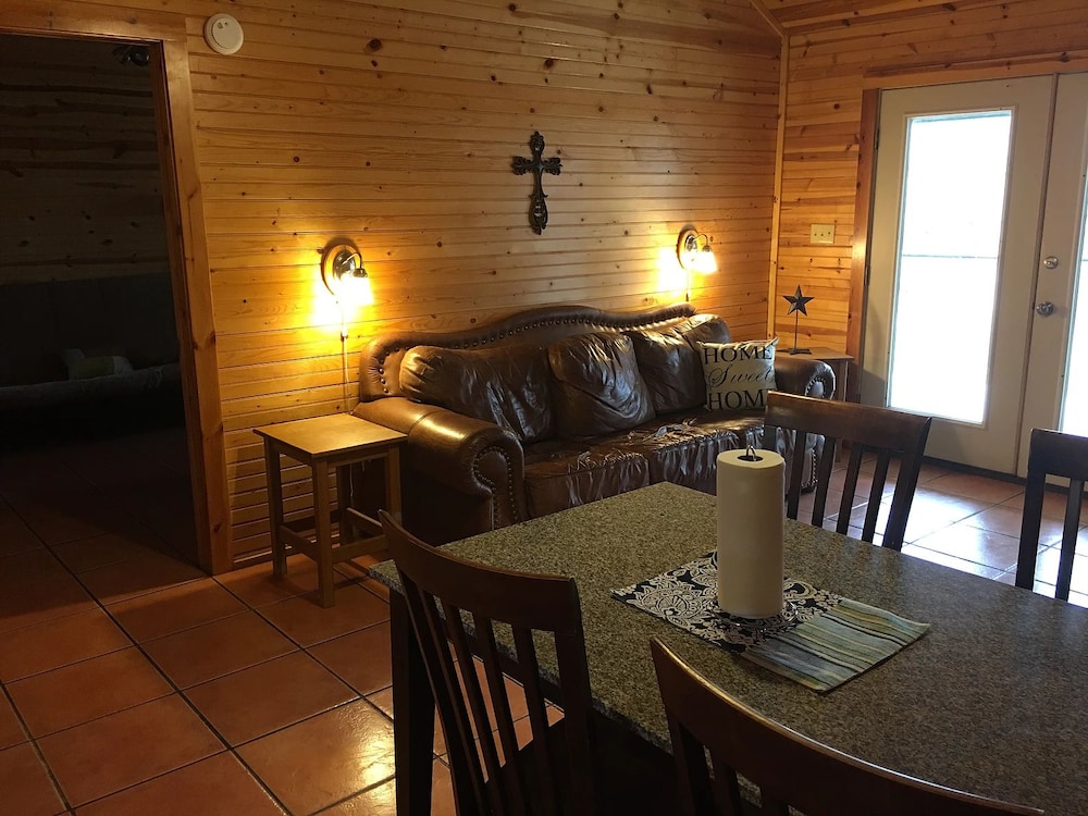 Frio Springs Lodges - photo 26