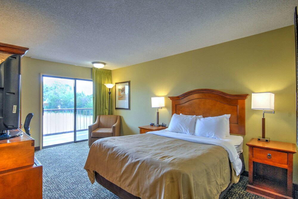 Quality Inn Big Sky - photo 24