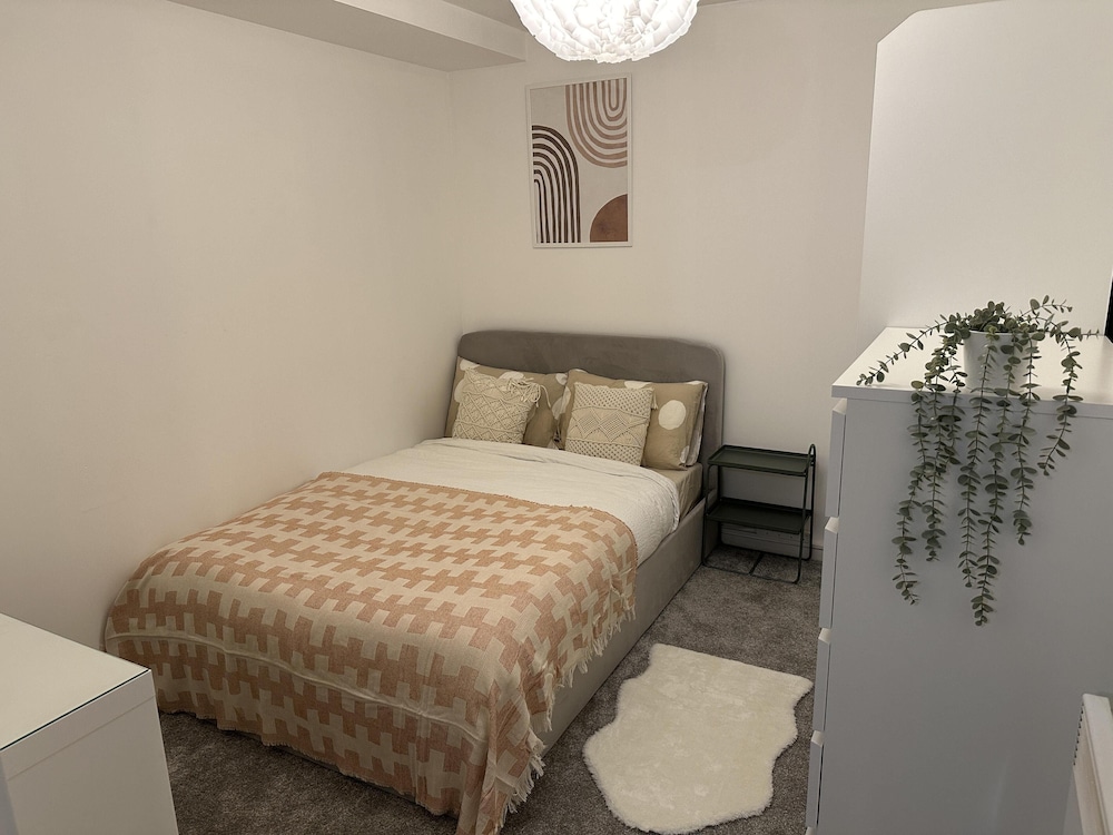 no Longer Listed any More — 4-Star Luxury Hotel in Manchester, United Kingdom