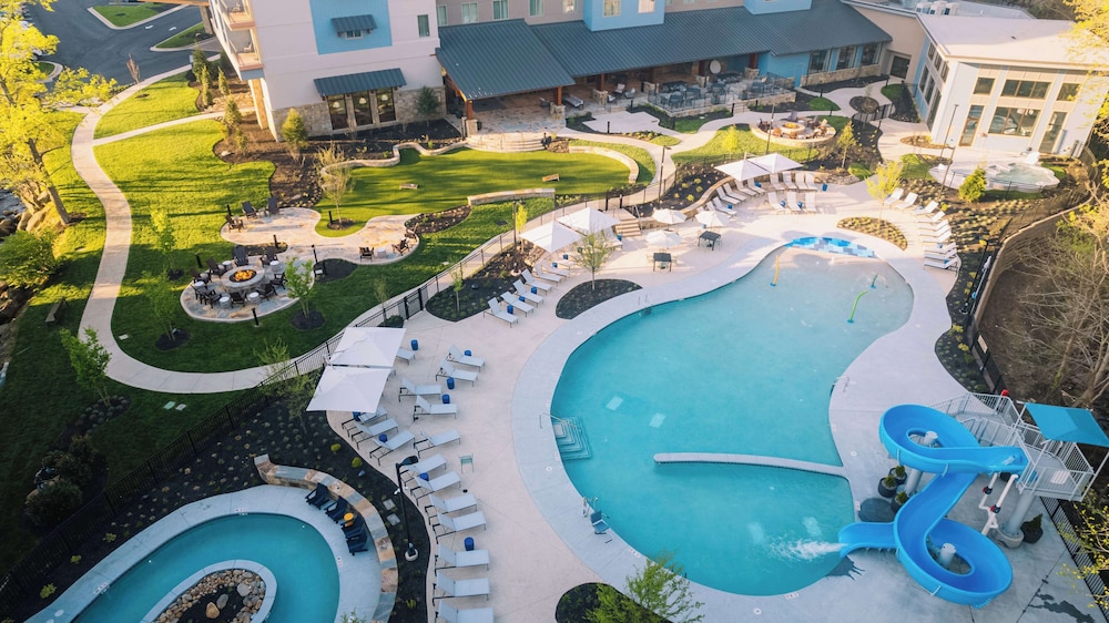 Embassy Suites by Hilton Gatlinburg Resort - photo 37