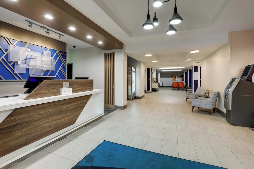 Holiday Inn Express Hotel & Suites Hinesville East Fort Stewart - photo 167