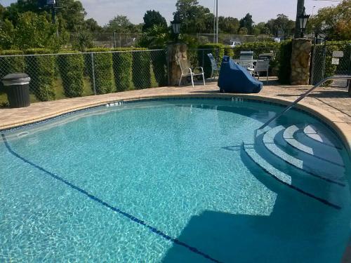 River Side Inn - photo 4