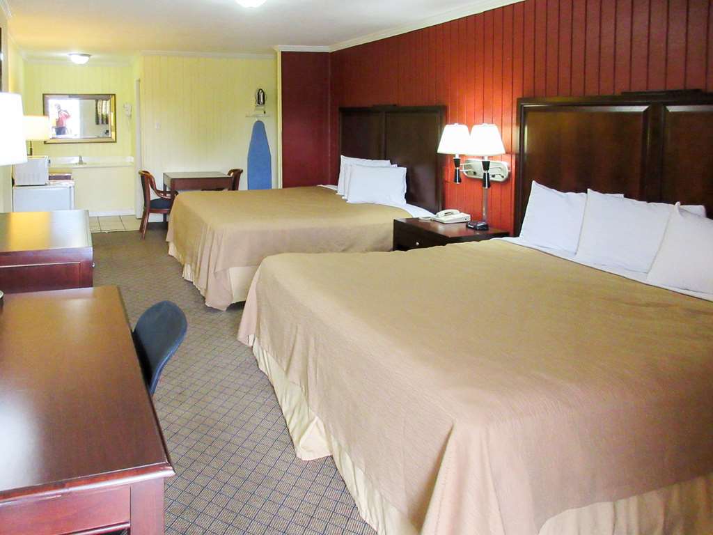 Rodeway Inn Kansas City Downtown Area - photo 2