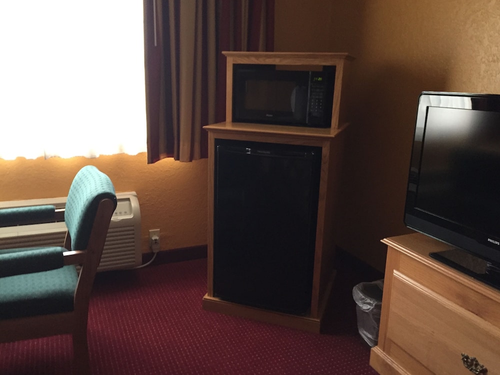 Parkfield Inn - photo 22