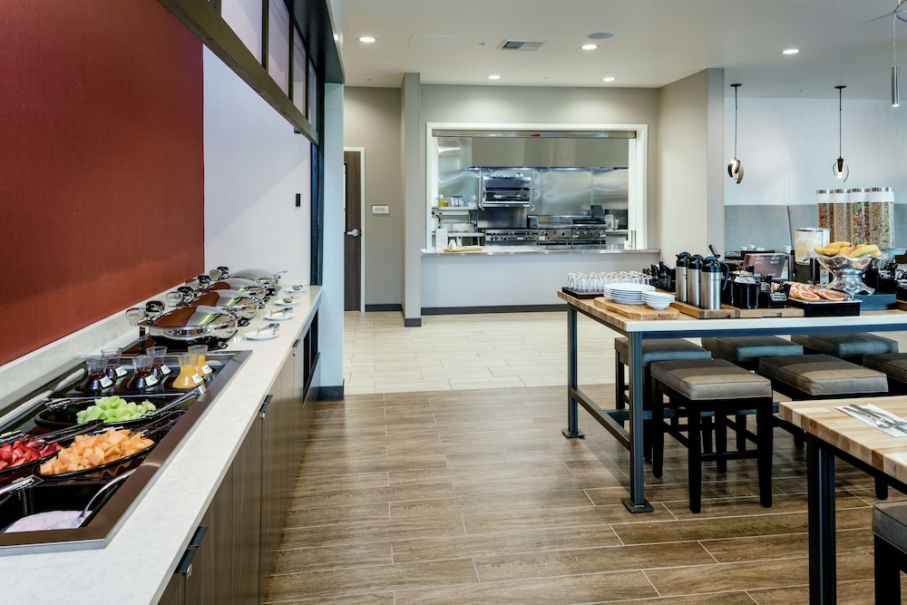 Hilton Garden Inn Wenatchee - photo 26