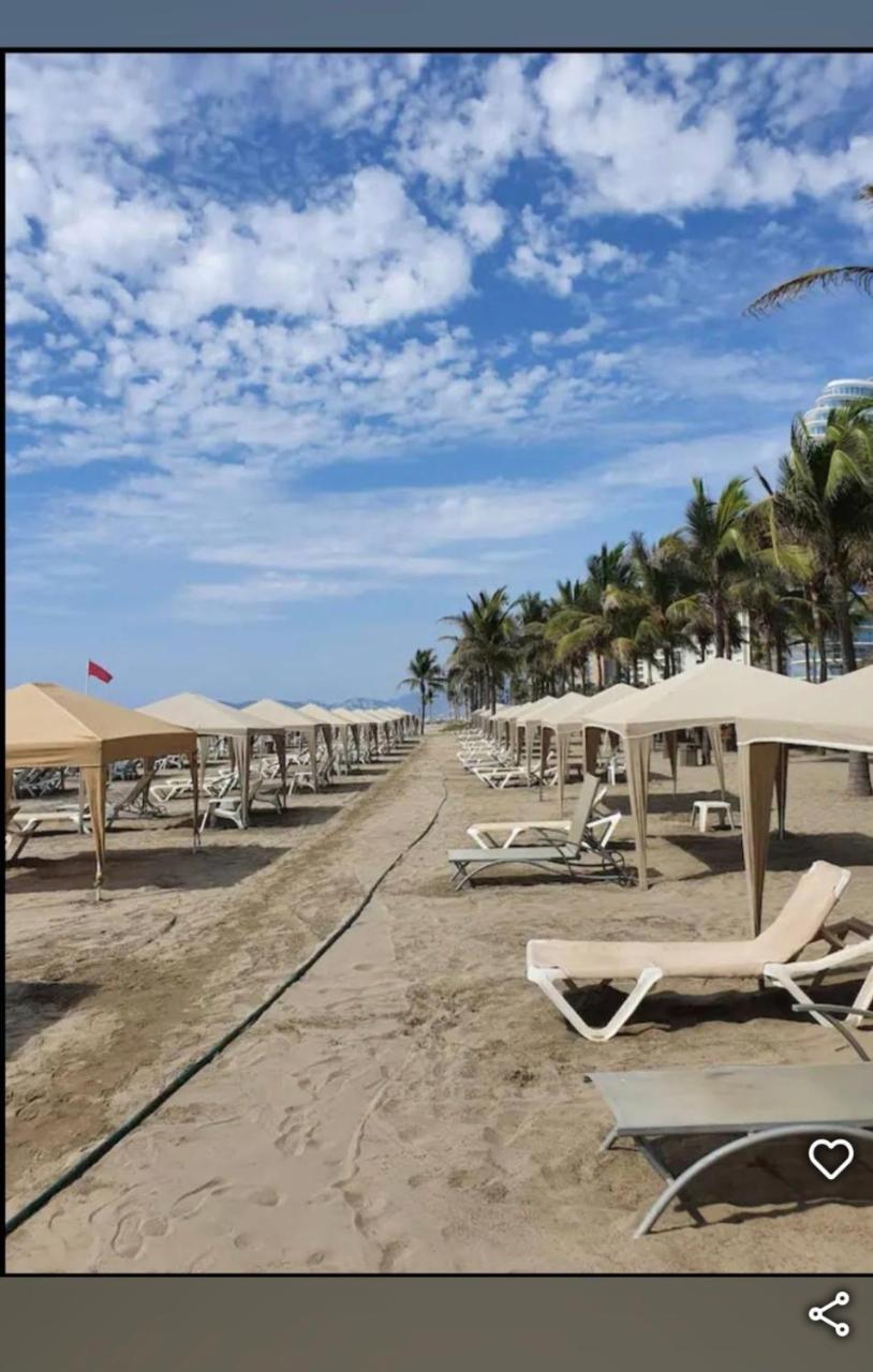 Disfruta a lo grande en la Isla Residences Acapulco — 4-Star Luxury Hotel in Acapulco De Juarez, Mexico