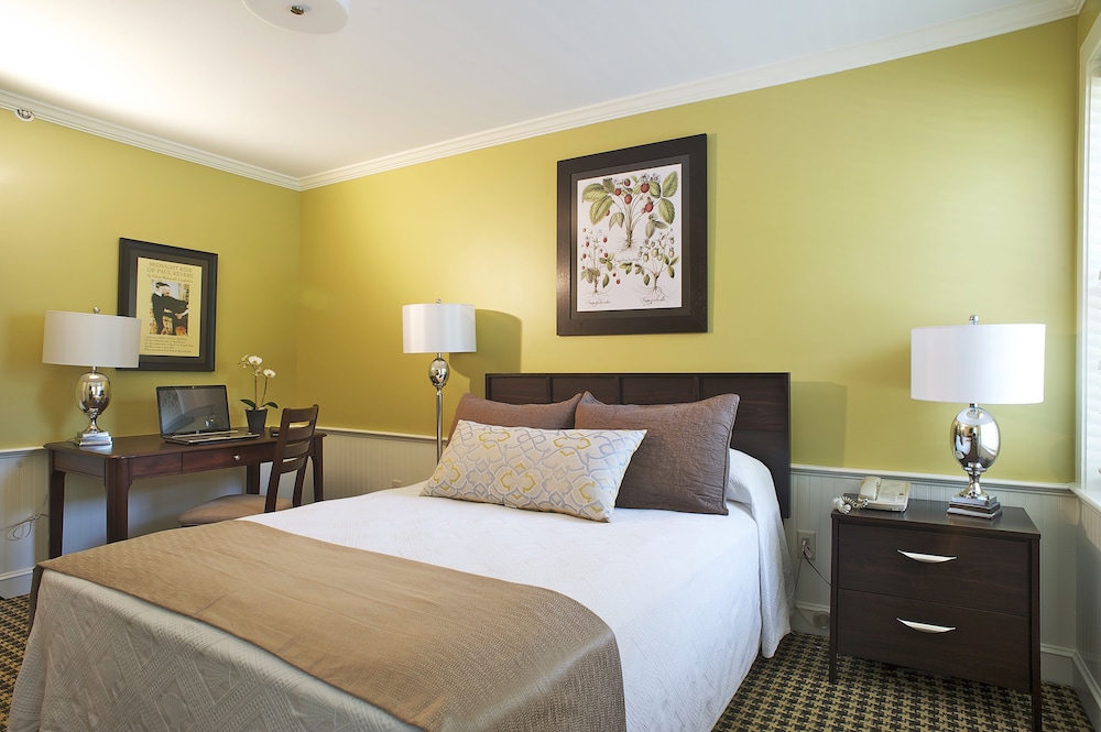 Concord's Colonial Inn - photo 11