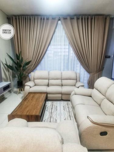 Rumah Eza Guest House with Private Pool Kuantan — 4-Star Luxury Hotel in Kuantan, Malaysia