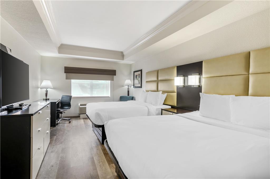 Best Western Plus JFK Inn & Suites - photo 21