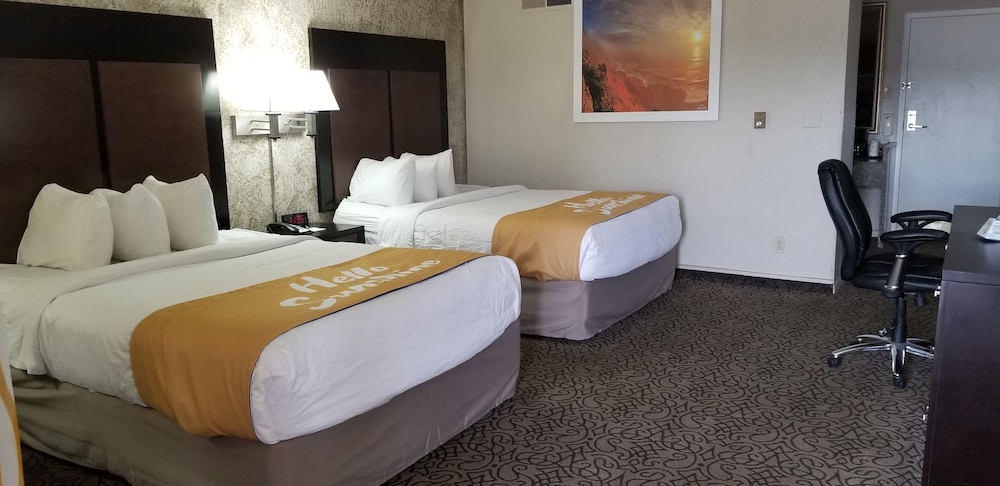 Days Inn & Suites by Wyndham Trinidad - photo 16