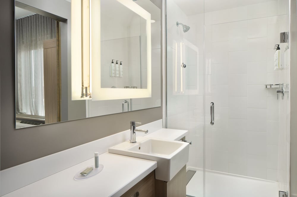 SpringHill Suites by Marriott Jacksonville Baymeadows - photo 11