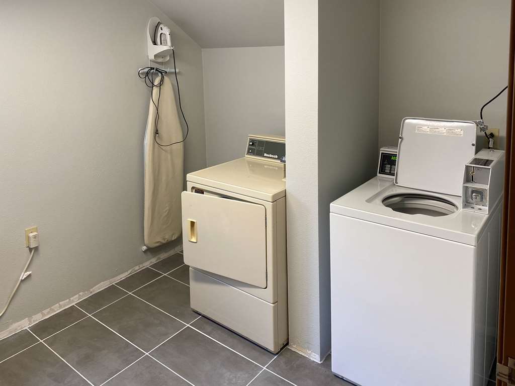 Motel6 Norway MI - photo 17