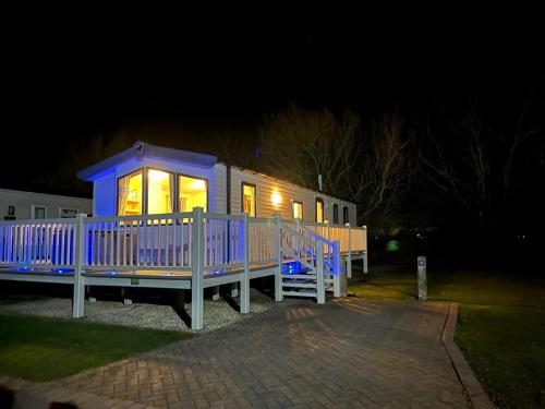 Premium Location Sleeps 6 Caravan on The Lakes in Mablethorpe, United Kingdom