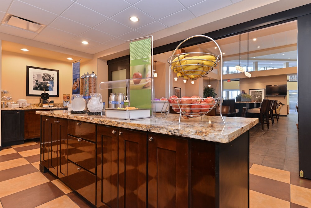 Hampton Inn & Suites Phoenix Gilbert - photo 54