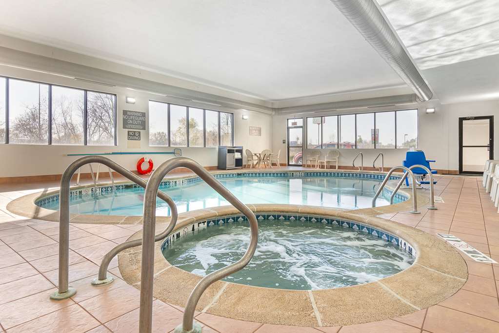 Comfort Inn Near Six Flags St. Louis - photo 28