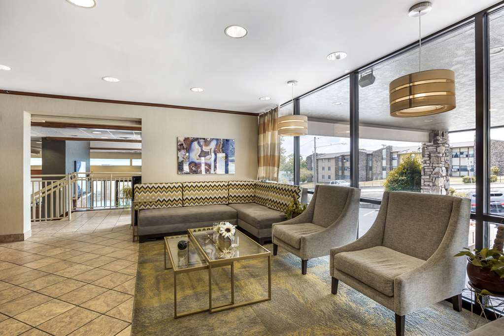 Best Western Plus Landing View Inn & Suites - photo 12