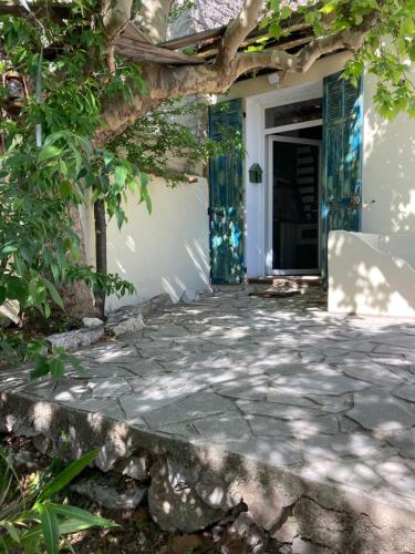 Maisonnette avec terrasse et patio à Cassis in Cassis, France