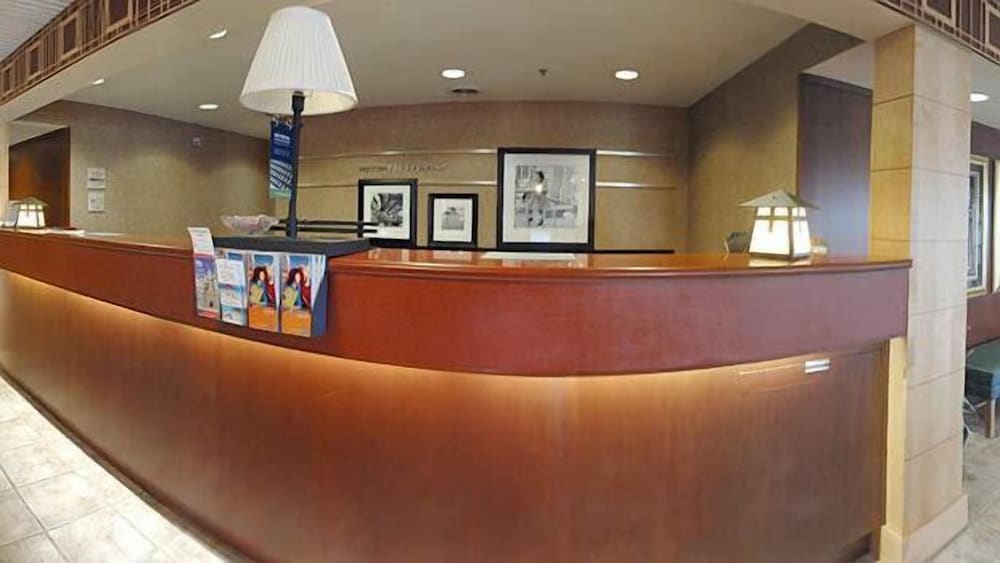 Hampton Inn Seymour - photo 3