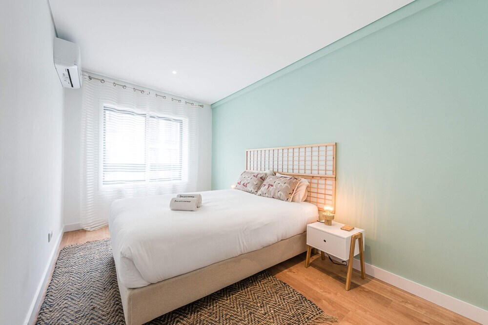Good Vibes Only by LovelyStay — 4-Star Luxury Hotel in Porto, Portugal