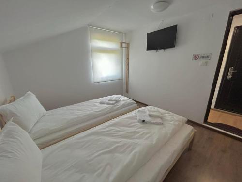 Pensiune Moil - last minute hotel in Varfurile