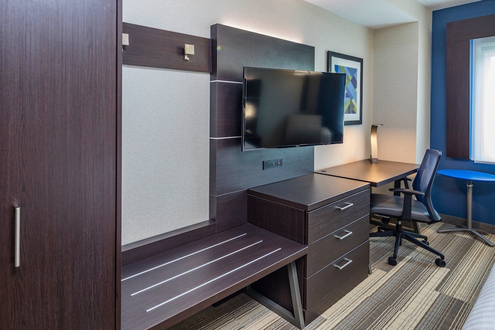 Holiday Inn Express Sunnyvale Silicon Valley by IHG - photo 27