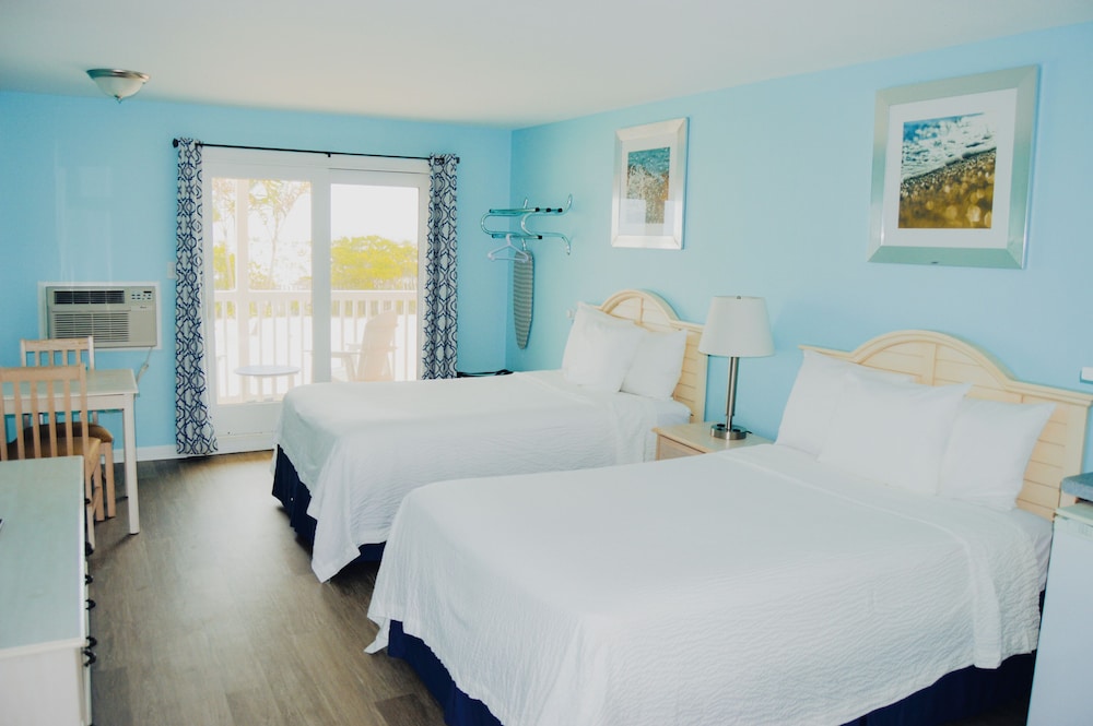Drifting Sands Oceanfront Hotel - photo 14