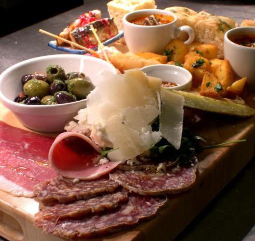 The Tally Ho Hotel B&B in Bicester, United Kingdom